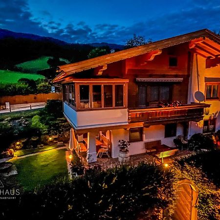 Ferienwohnung An Der Familienabfahrt Brixen im Thale Esterno foto