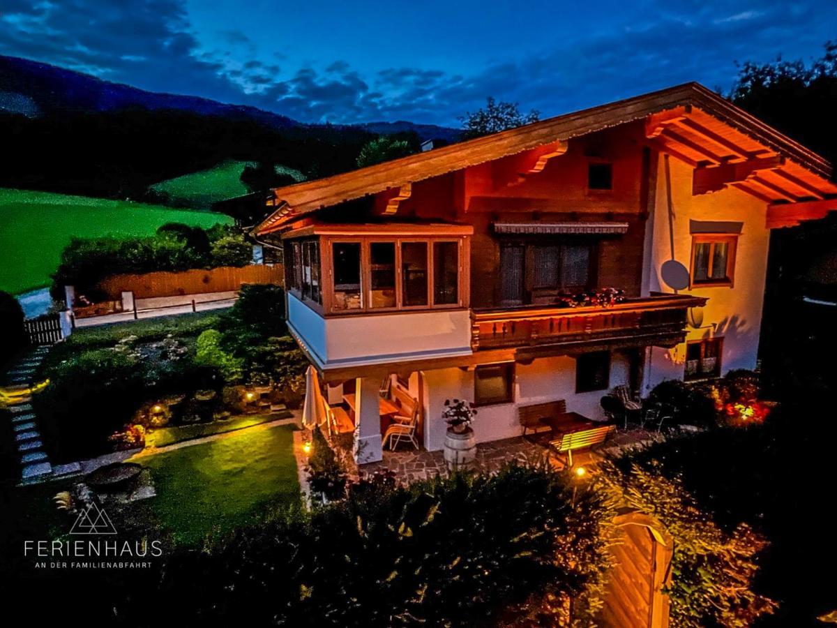 Ferienwohnung An Der Familienabfahrt Brixen im Thale Esterno foto